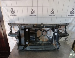 Панель передняя для VW Golf 3 Vento 91-97  запчасти бу