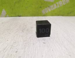 Реле для VW Golf 4 Bora 97-05  запчасти бу