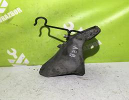 Кронштейн двигателя левый для Audi 100 C4 91-94  запчасти бу