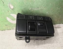 Кнопка многофункциональная для Mitsubishi Space Wagon (N3,N4) 1991-2000  запчасти бу