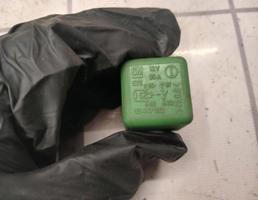 Реле для Opel Corsa C 2000-2006  запчасти бу