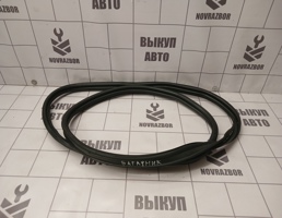 Уплотнитель для Renault Megane 3 09-16  запчасти бу