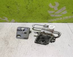 Петля двери передней правой нижняя для Seat Ibiza 4 2002-2008  запчасти бу