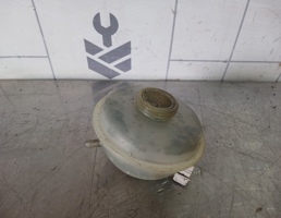 Бачок главного тормозного цилиндра для Audi 80  90  B3  86-91  запчасти бу