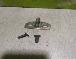 Ответная часть замка двери для LADA VESTA 15-19  запчасти бу