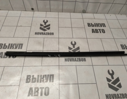 Накладка стекла заднего левого для Renault Logan 2 14-18  запчасти бу