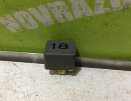 Реле для VW Golf 2 Jetta 2 83-92  запчасти бу