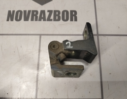 Петля двери для Skoda Yeti 2009-2018  запчасти бу