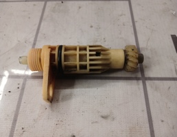 Шестеренка привода спидометра для Chevrolet Lacetti 04-13  запчасти бу