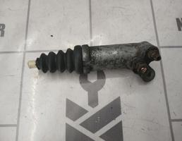 Цилиндр сцепления рабочий для Audi 80  90  B3  86-91  запчасти бу