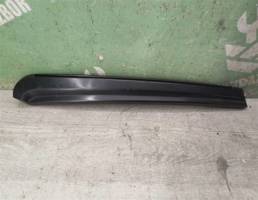 Накладка стойки для Mitsubishi Space Wagon (N3,N4) 1991-2000  запчасти бу