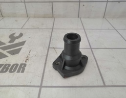 Фланец / тройник для VW Golf 3 Vento 91-97  запчасти бу