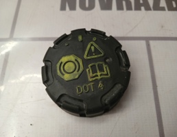 Крышка бачка тормозной жидкости для Renault Logan 2 14-18  запчасти бу