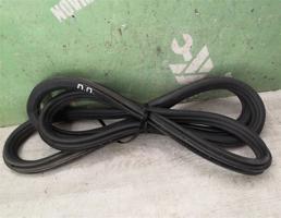 Уплотнитель двери для VW Polo Classic 95-02  запчасти бу