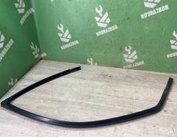 Уплотнитель стекла двери для Ford Focus 1 1998-2004  запчасти бу