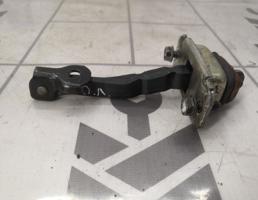 Ограничитель двери для Faw Besturn B50 2009-2016  запчасти бу