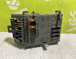 Блок предохранителей для Renault Laguna 94-99  запчасти бу