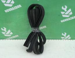 Уплотнитель двери для Renault Logan 2005-2014  запчасти бу