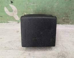 Пепельница задняя (в консоль) для VW Passat B4 94-96  запчасти бу