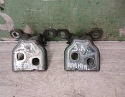 Петля двери для LADA VESTA 15-19  запчасти бу