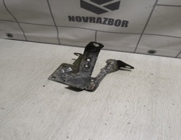 Кронштейн (сопут. товар) для Ford Focus 1 1998-2004  запчасти бу