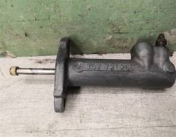 Цилиндр сцепления рабочий для VW Passat B4 94-96  запчасти бу