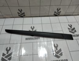 Молдинг задней правой двери для Renault Clio 3  2005-2012  запчасти бу
