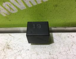 Реле для VW Golf 3 Vento 91-97  запчасти бу