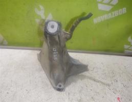 Кронштейн двигателя правый для Audi A4 B5 94-00  запчасти бу