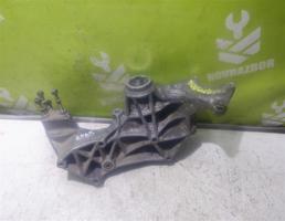 Кронштейн генератора для Audi A4 B5 94-00  запчасти бу