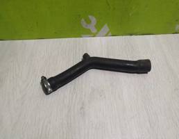 Патрубок для VW Golf 3 Vento 91-97  запчасти бу
