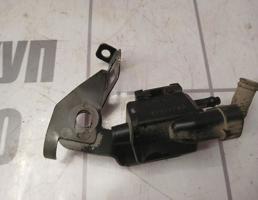 Клапан вентиляции топливного бака для Daewoo Nexia 95-16  запчасти бу