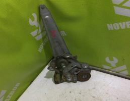 Стеклоподъемник механ. задний левый для Toyota Corolla E10 1992-1997  запчасти бу