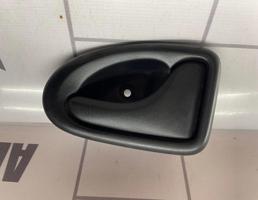 Ручка двери внутренняя правая для Renault Logan 2005-2014  запчасти бу