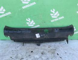 Решетка радиатора для Renault Clio 2 Symbol 1998-2008  запчасти бу