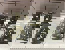 Петля двери для Peugeot 307 2001-2008  запчасти бу