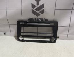 Накладка декоративная для Skoda Octavia A5 1Z   04-13  запчасти бу