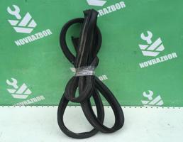 Уплотнитель двери для Renault Logan 2005-2014  запчасти бу