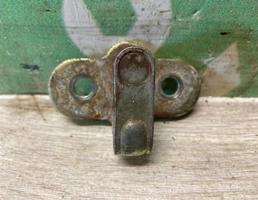 Ответная часть замка багажника для VW Golf 3 Vento 91-97  запчасти бу