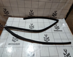 Уплотнитель стекла двери для Volvo 440 1992-1994  запчасти бу