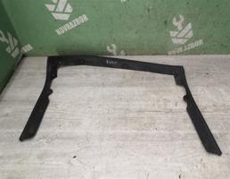 Уплотнитель капота для Fiat Punto 1(176) 93-99  запчасти бу