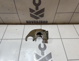 Кронштейн (сопут. товар) для LADA VESTA 15-19  запчасти бу