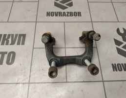 Скоба суппорта заднего для Skoda Yeti 2009-2018  запчасти бу