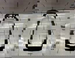 Накладка (кузов внутри) для Renault Megane 3 09-16  запчасти бу