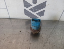 Датчик включения вентилятора для Audi 80  90  B3  86-91  запчасти бу