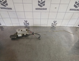 Замок двери передней правой для Mazda 323 BA 94-98  запчасти бу