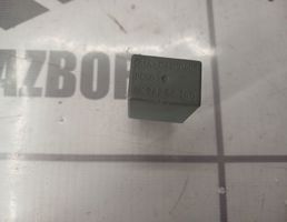 Реле для Kia RIO 1 2000-2004  запчасти бу