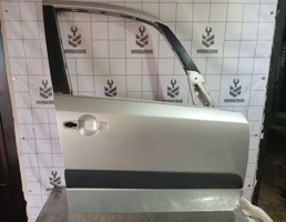 Дверь передняя правая для Suzuki SX4 2006-2013  запчасти бу