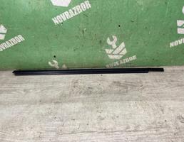 Накладка стекла заднего левого для Ford Focus 1 1998-2004  запчасти бу