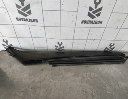 Молдинг лобового стекла для Ford Transit 06-13  запчасти бу